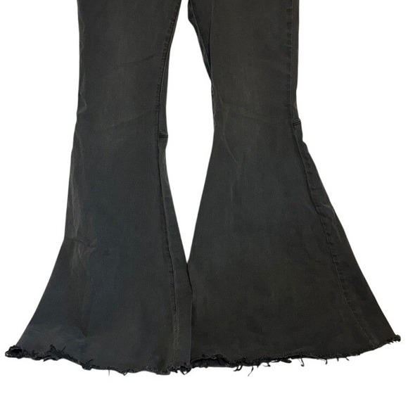 We The Free Free People Just Float On Flare Jeans Washed Black Size 29 - Picture 6 of 7